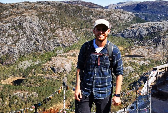 Luke-clark-hking-pulpit-rock-norway-first-responder