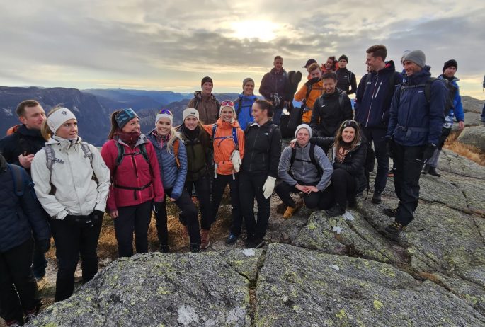 hiking-winter-pulpit-rock-event